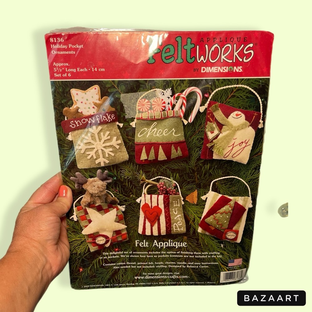 Feltworks pocket Christmas ornaments 8136 appliqué by Dimensions